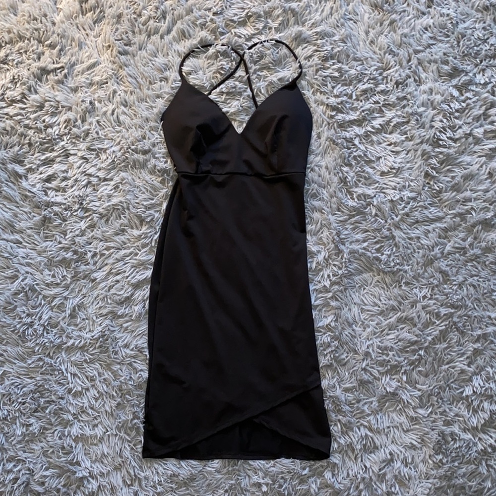 Windsor Black form fitting dress